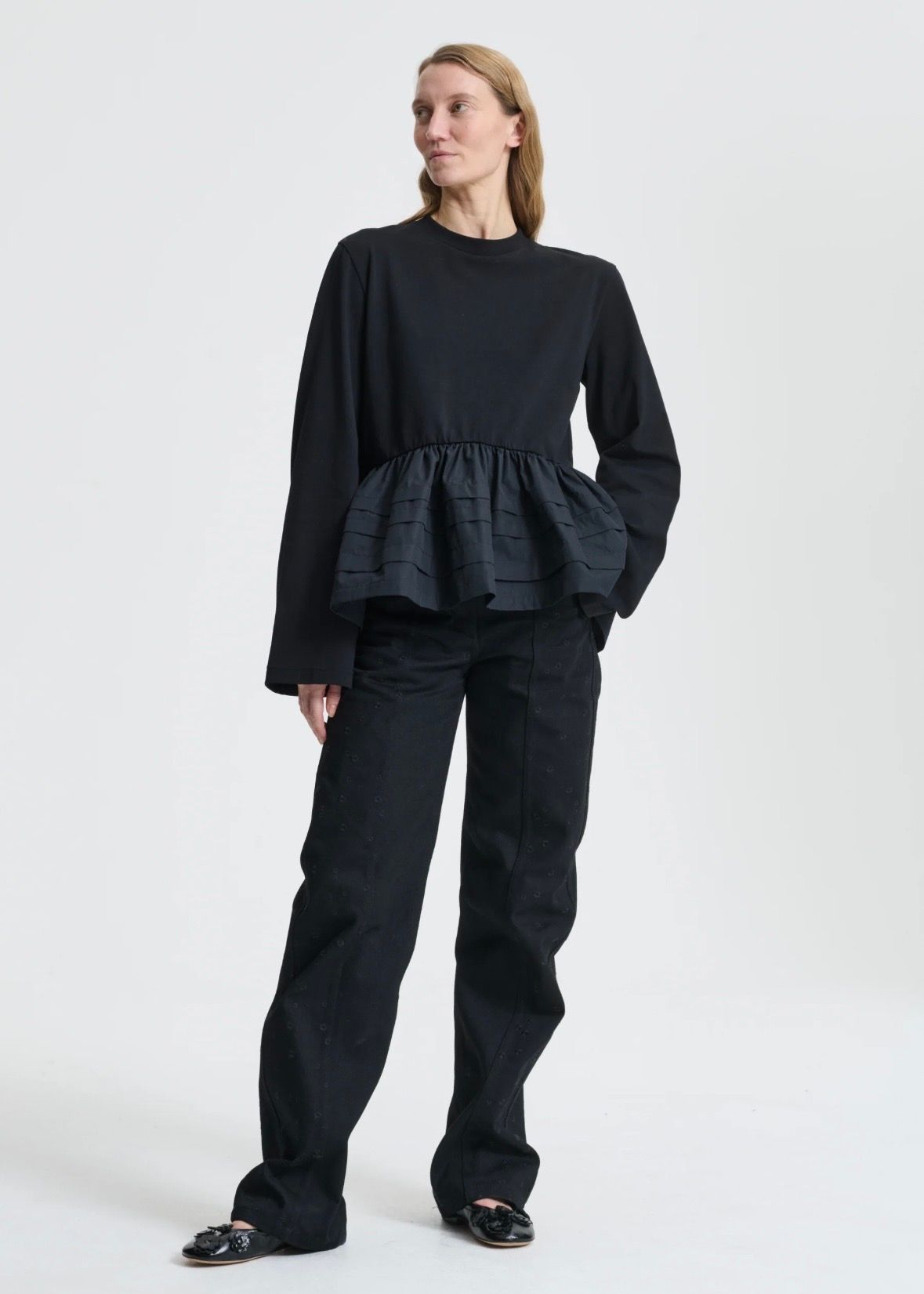 オードリー・トップ / ペプラム / ブラック / 2025aw