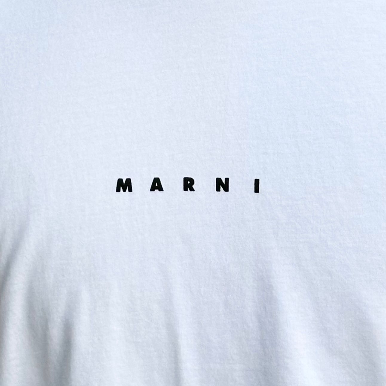 ミニロゴ入り オーガニックコットン製Tシャツ/ホワイト/ユニセックス