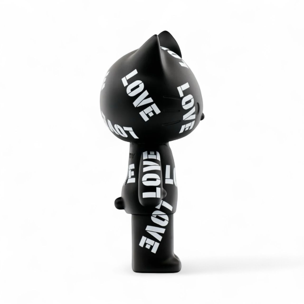 HALLO KITTY BLACK SERIES / LOVE / new