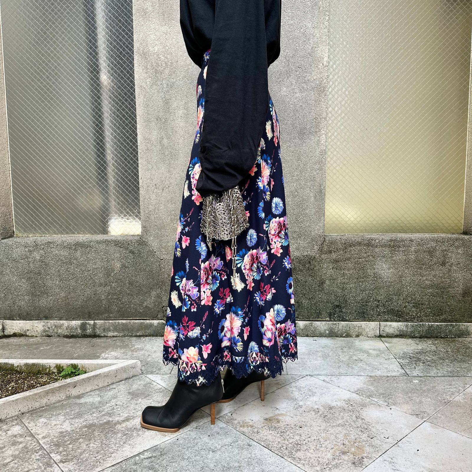 ラバンヌ（パコ ラバンヌ） / Rabanne flower print race skirt / スカート / 花柄 / レース / ネイビー