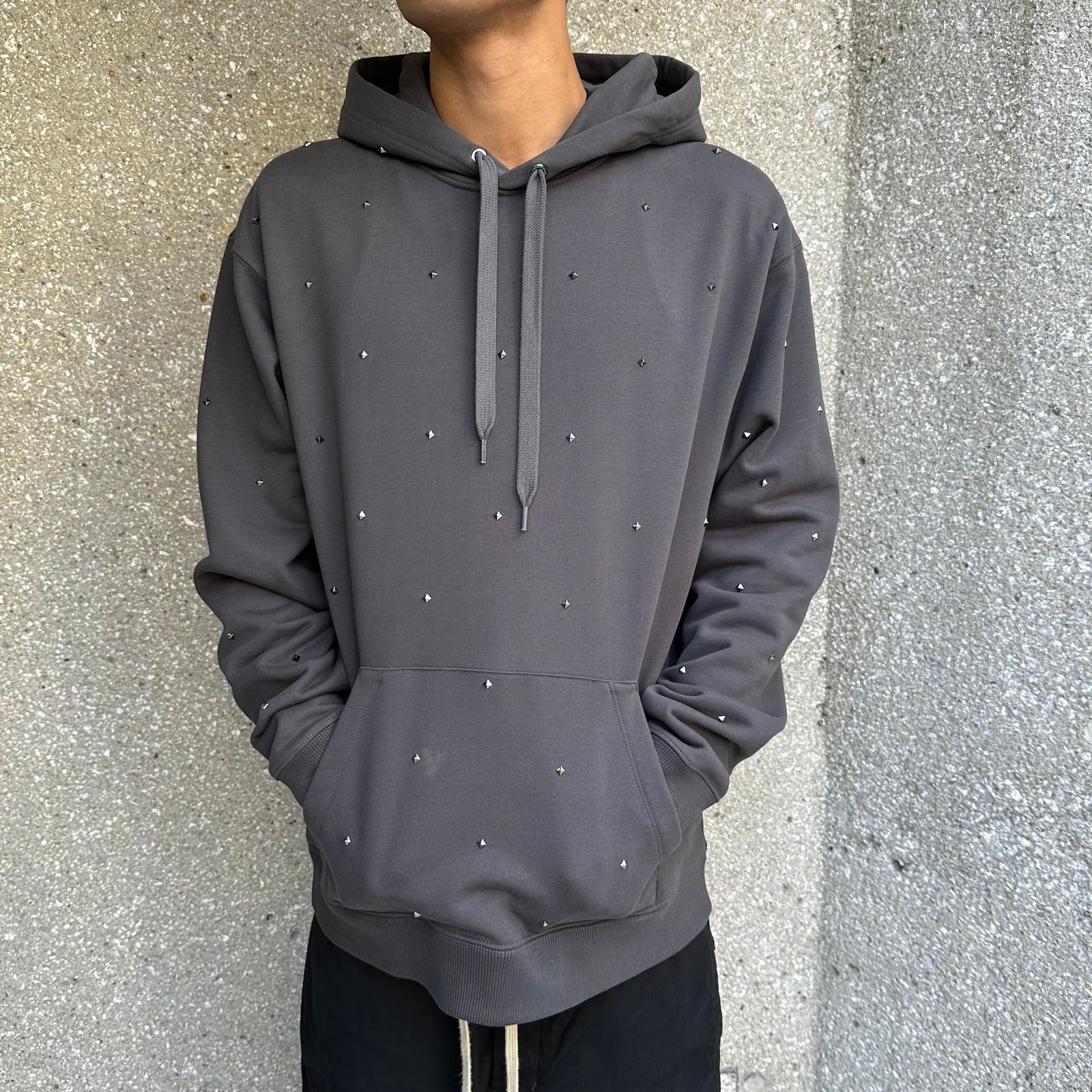 All over Studs sweat hoodie / パーカー / スウェット / ロックスタッズ / ウィメンズ / グレー