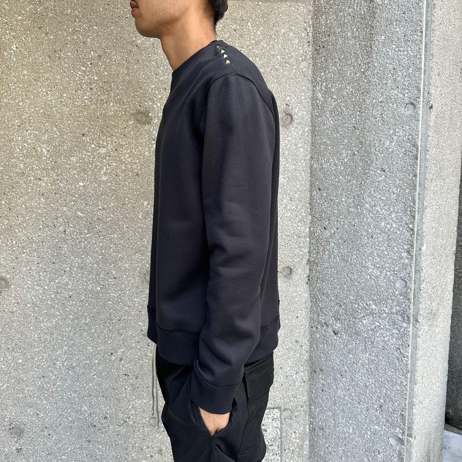 Shoulder studs sweatshirt / ロングスリーブ / スウェットシャツ / ロックスタッズ / メンズ / ブラック