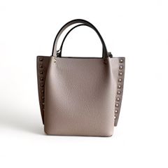 ロックスタッズ グレインカーフスキン スモール トート / ミニトートバッグ / ミニショルダーバッグ / ベージュ / レザー製 / 2024SS / ウィメンズ / NEW