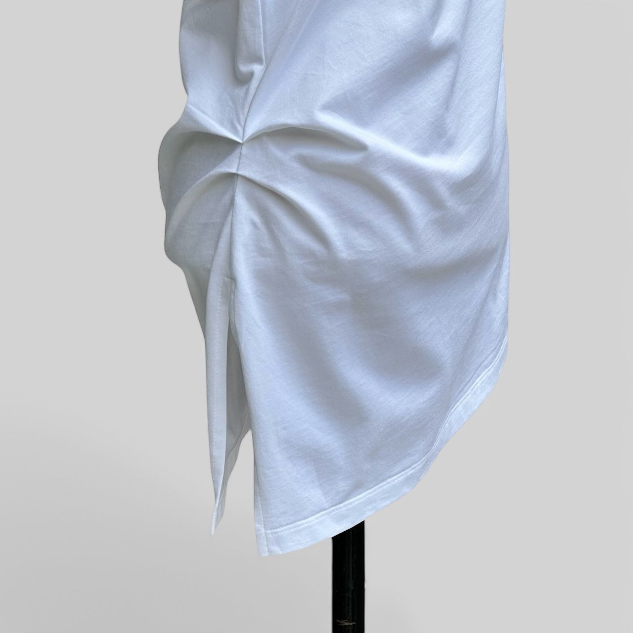 Organic cotton cross jersey tuck sleeveless top / オーガニックコットン クロスジャージータック ノースリーブトップ / ホワイト / 2025SS new
