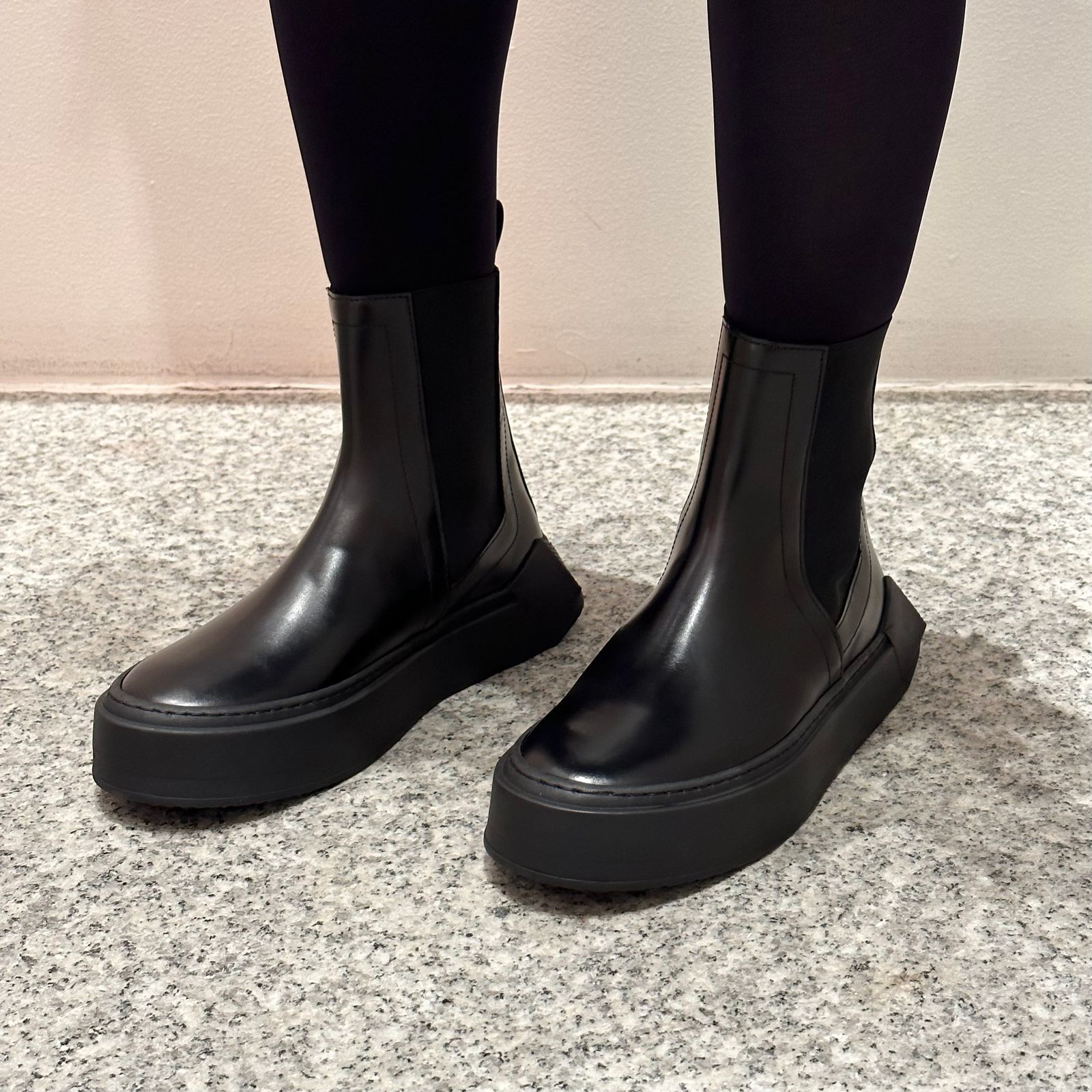 Chelsea cubics sneaker / スニーカー / ショートブーツ / チェルシーブーツ / レザー / ブラック /