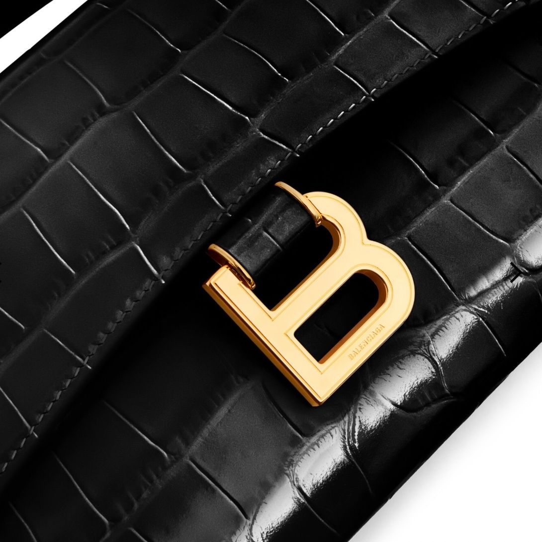 HOURGLASS ポシェット チェーン付き / ソフトクロコダイルエンボス / ブラック / 2025aw