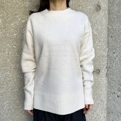 round neck sweater / ニット / クルーネックセーター / ホワイト