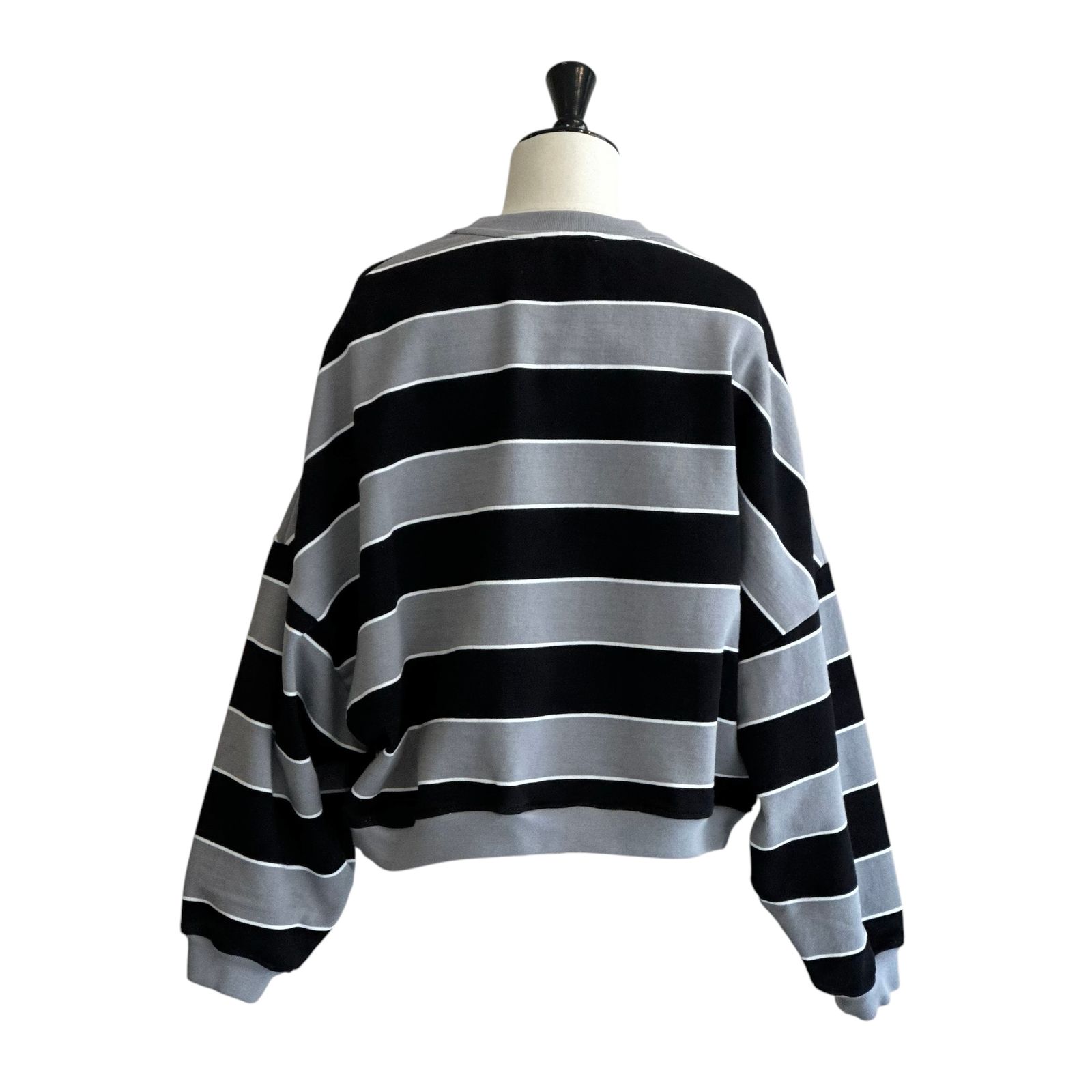 クロップド ボーダースウェットシャツ / グレー・ブラック / 25SS new