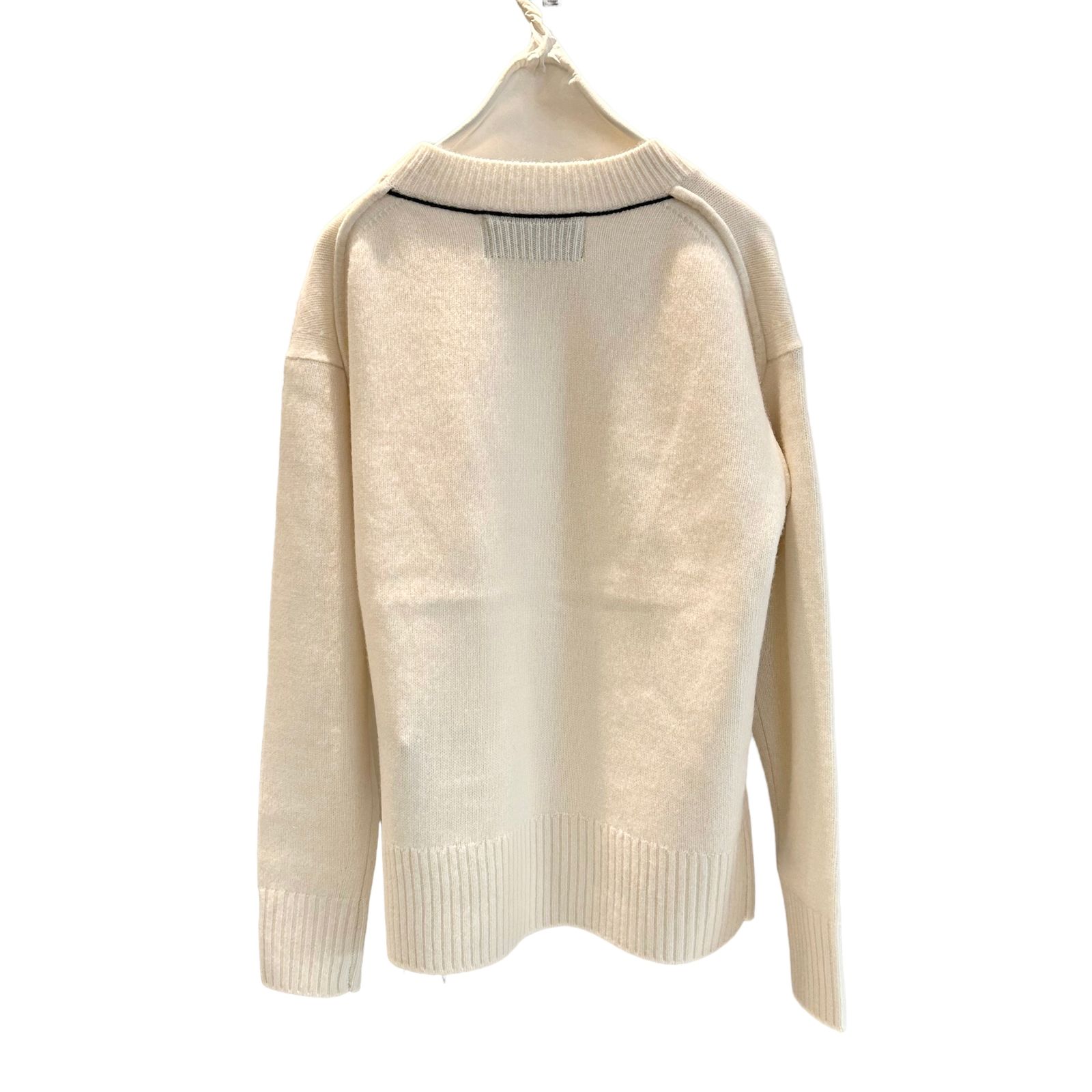 round neck sweater / ニット / クルーネックセーター / ホワイト