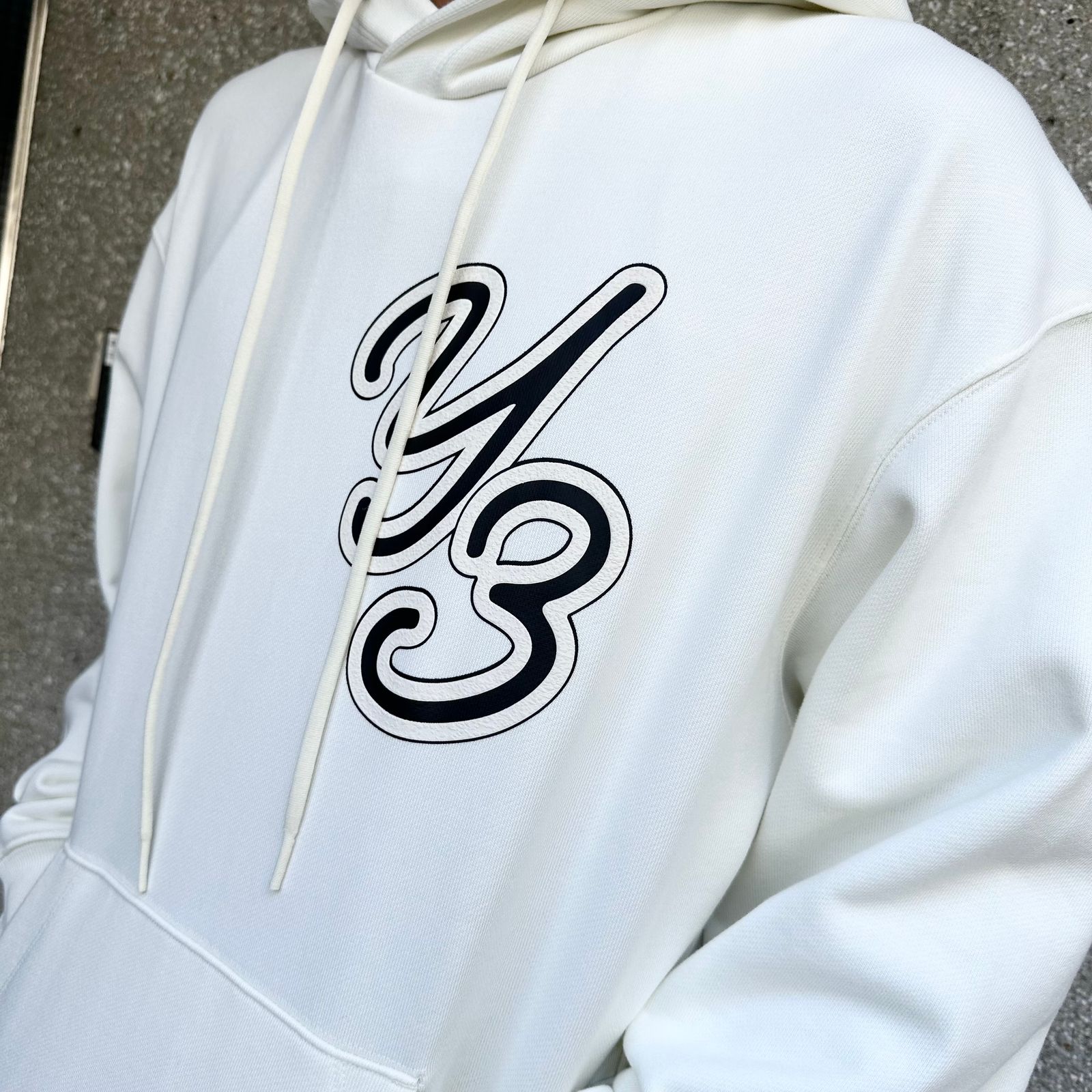 GFX Hoodie / フーディ / パーカー / オフホワイト