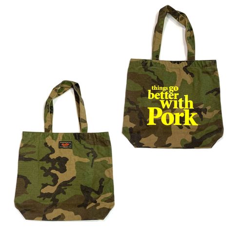THINGS GO BETTER TOTE BAG (CAMO) / プリントトートバッグ