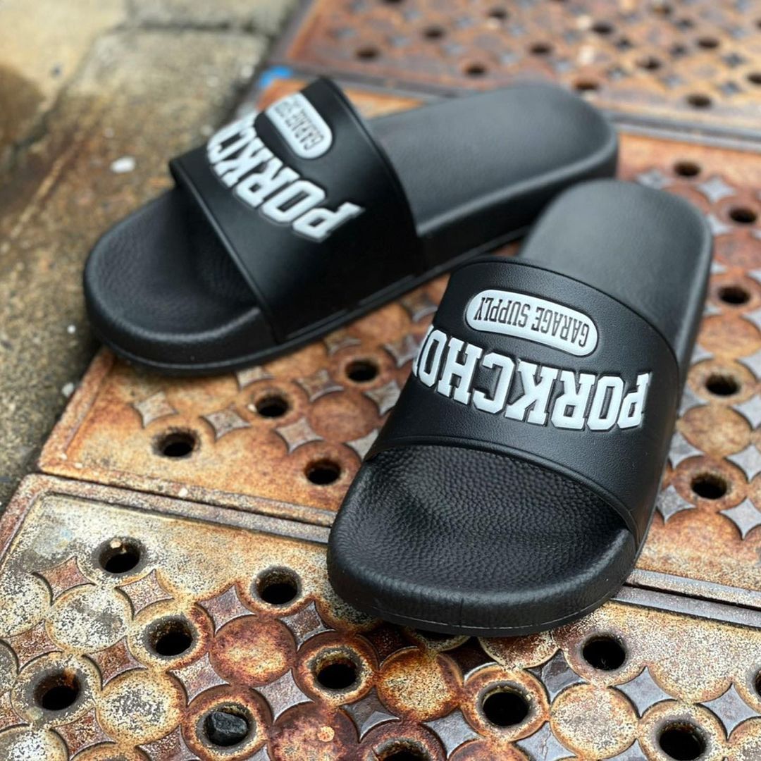 SANDALS (BLACK) / エンボスロゴ シャワーサンダル