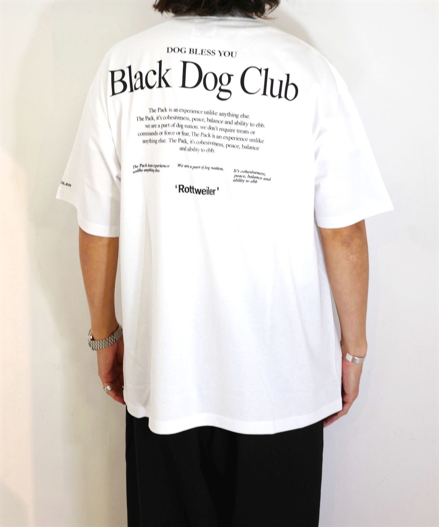 ROTTWEILER HUNT and DEFEND Tee kj着 未使用 ROTTWEILER HUNT and DEFEND Tee kj着 - メルカリ