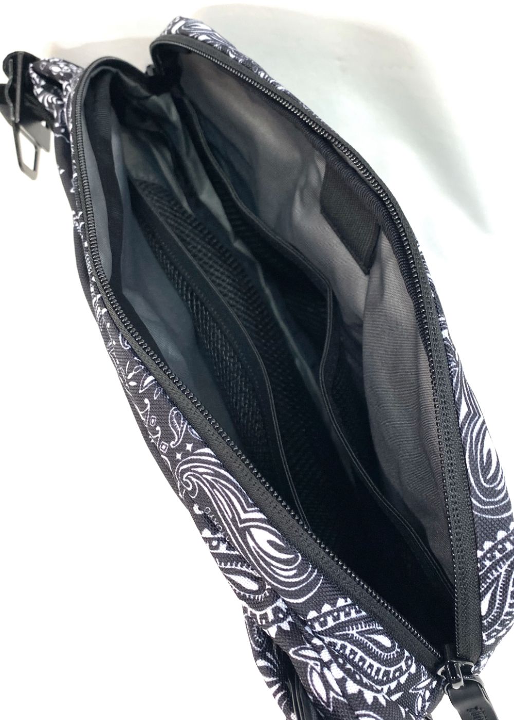 × CHROME / SABIN 6L SLING HIDE&SEEK edition / クローム コラボ スリング バッグ