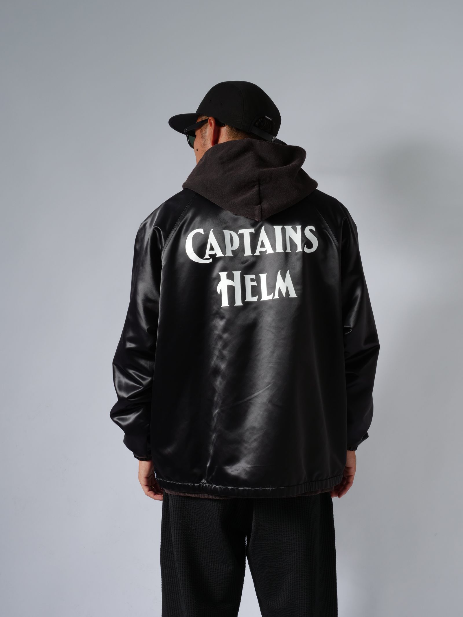 CAPTAINS HELM - LOGO COACH JACKET (BLACK) / ロゴプリント コーチ