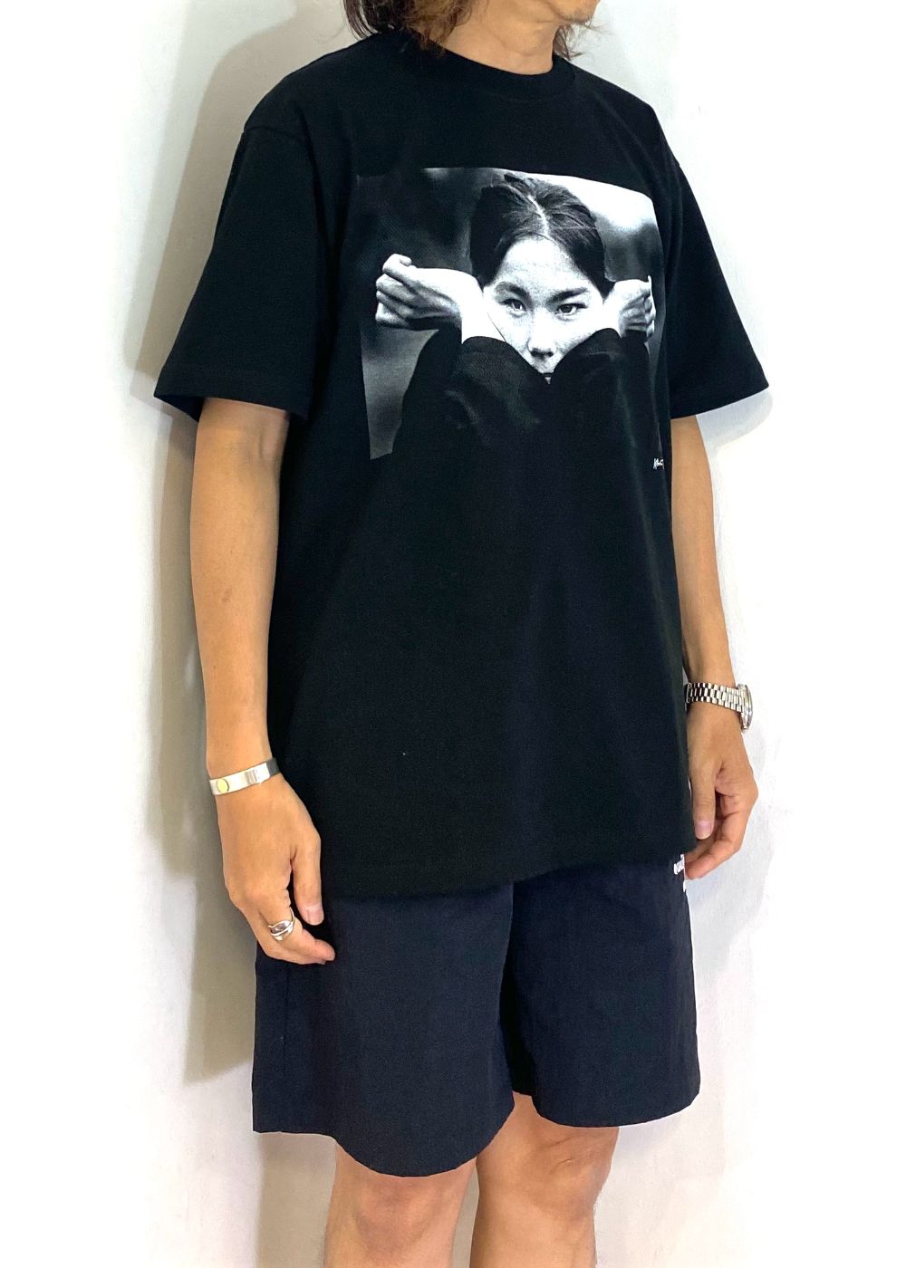 【Bjork by Kevin Cummins×GDC】Monochrome Tee (BLACK) / ×Bjork by Kevin Cummins コラボ Tシャツ