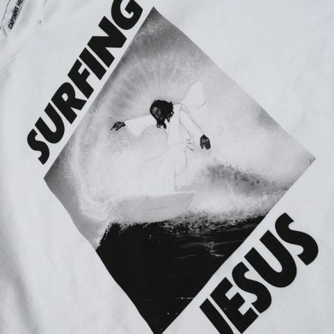 ヘルムのTシャツ 売れてます。