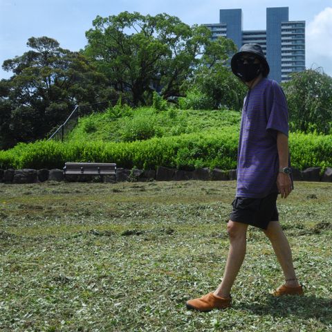 5分袖でこの時期に丁度良いニット&ショーツスタイル。