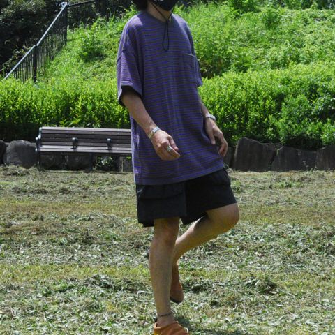5分袖でこの時期に丁度良いニット&ショーツスタイル。