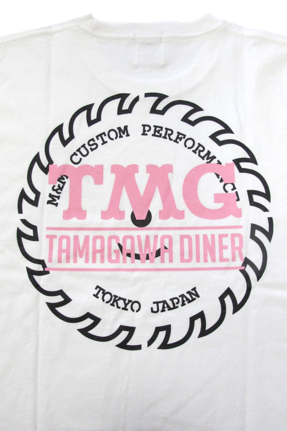 M&M CUSTOM PERFORMANCE - PRINT S/S TEE (WHITE) / ×TAMAGAWA DINER