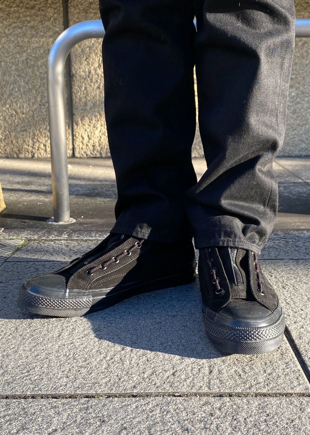 × nonnative DWELLER TRAINER 2 HI COW LEATHER WITH GORE-TEX by SPINGLE (BLACK×BLACK) / ノンネイティブ コラボスニーカー