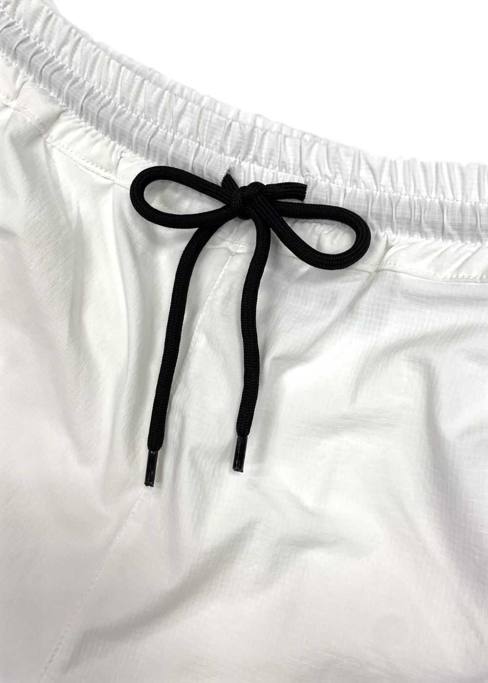 ACTIVE TECH SHORTS (WHITE) / ストレッチ ナイロン ショーツ