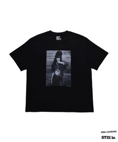 【ラスト1点】Stie-lo × Irina.L “Presley" T-SH (BLACK) / ×スティーロ×イリーナ・ラザレアヌ コラボ フォト Tシャツ