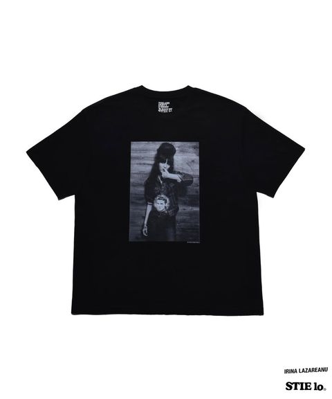 【ラスト1点】Stie-lo × Irina.L “Presley" T-SH (BLACK) / ×スティーロ×イリーナ・ラザレアヌ コラボ フォト Tシャツ