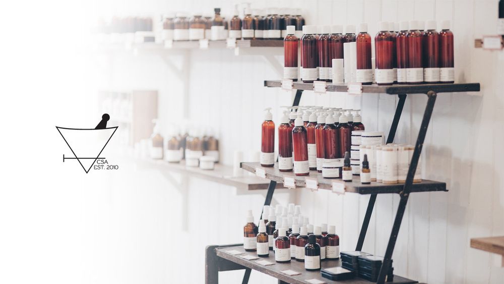 梅雨時のイヤな匂いの解消にはCOLD SPRING APOTHECARYの製品が役立ちます。