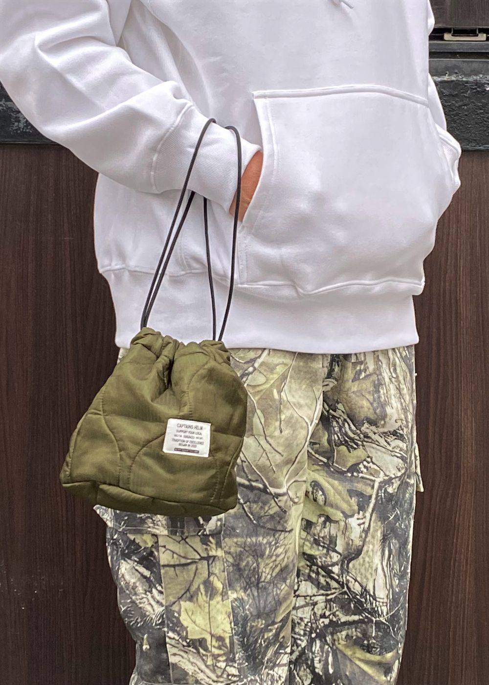 QUILTING KINCHAKU (OLIVE) / キルティング 巾着ポーチ