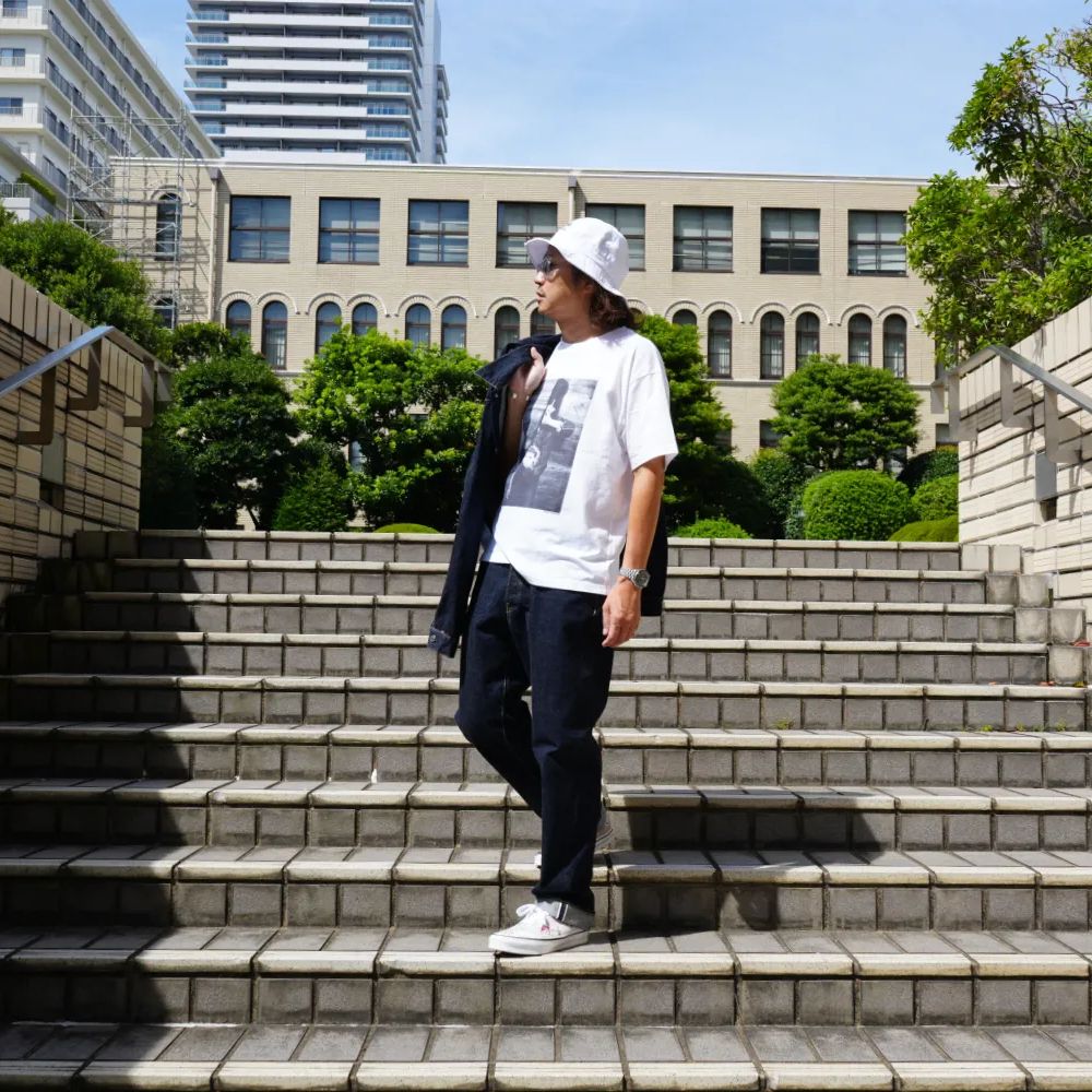 【ラスト1点】Stie-lo × Irina.L “Presley" T-SH (WHITE) / ×スティーロ×イリーナ・ラザレアヌ コラボ フォト Tシャツ