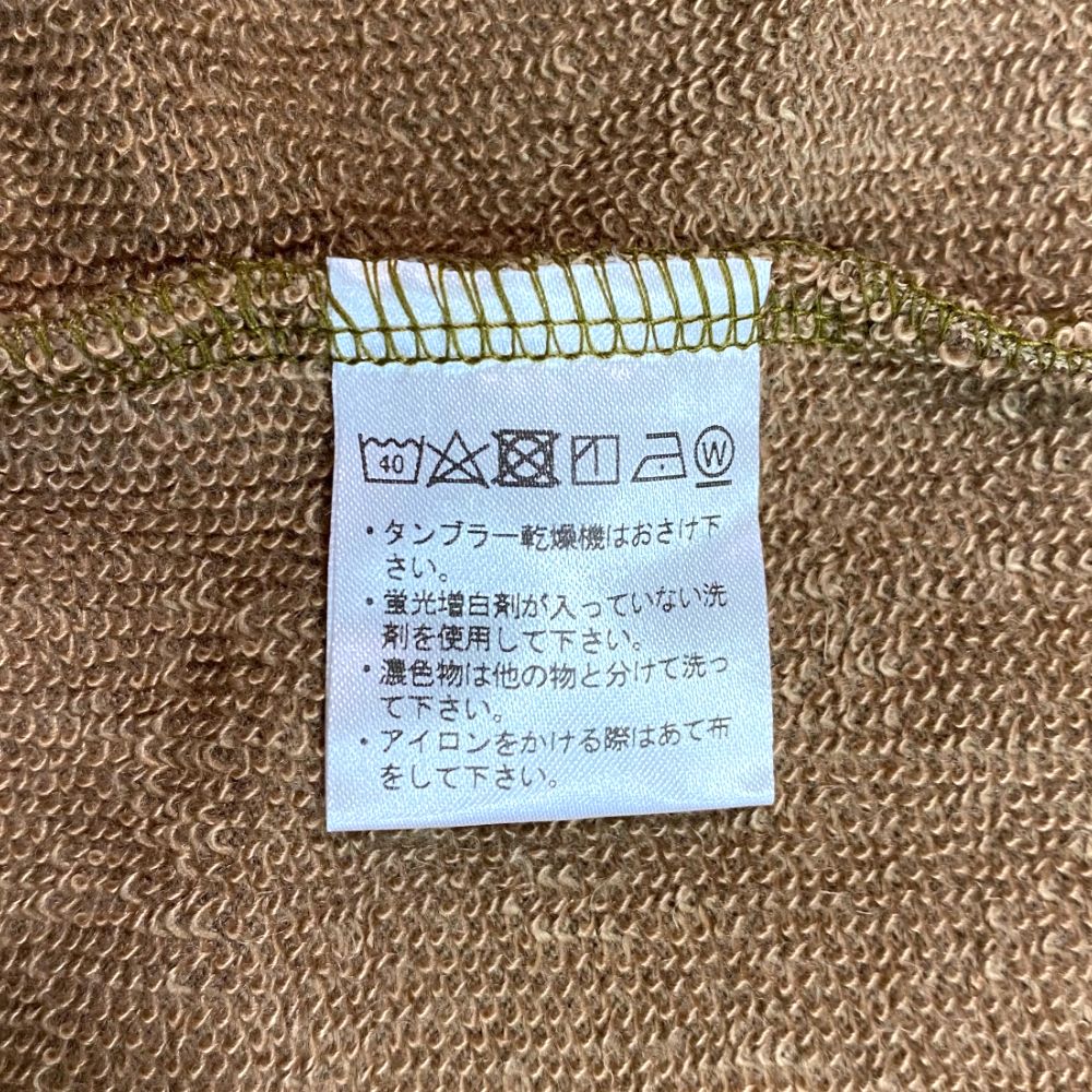 【ラスト1点】AEROKNOT OLD SIGN BOARD L/S SW TEE ＜NATURALLY PAINT DESIGN＞ (OLIVE) / オールドサインボード オリジナル クルーネック スウェット