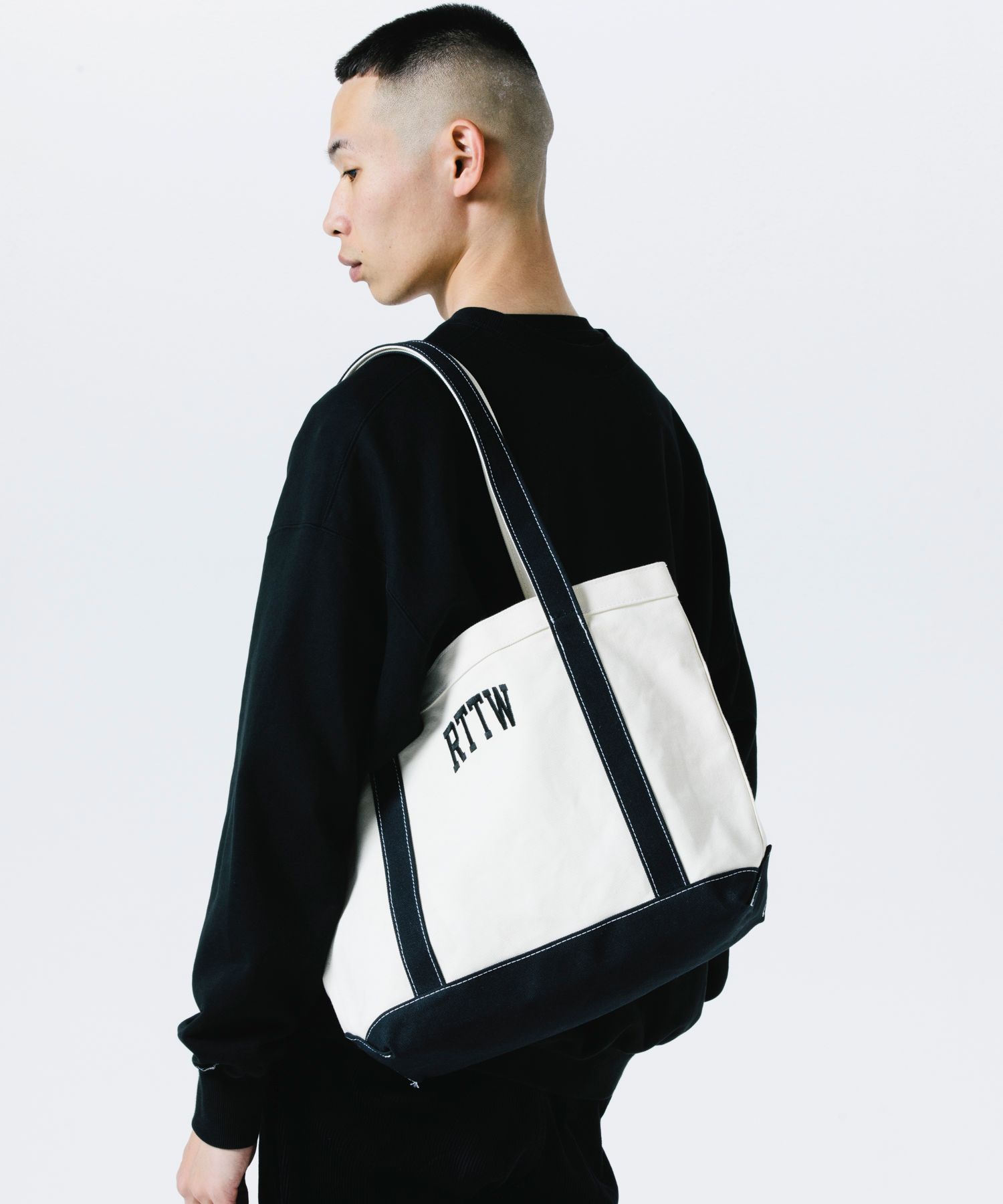 ROTTWEILER - RTTW TOTE BAG (BLACK) / カレッジロゴ キャンバス
