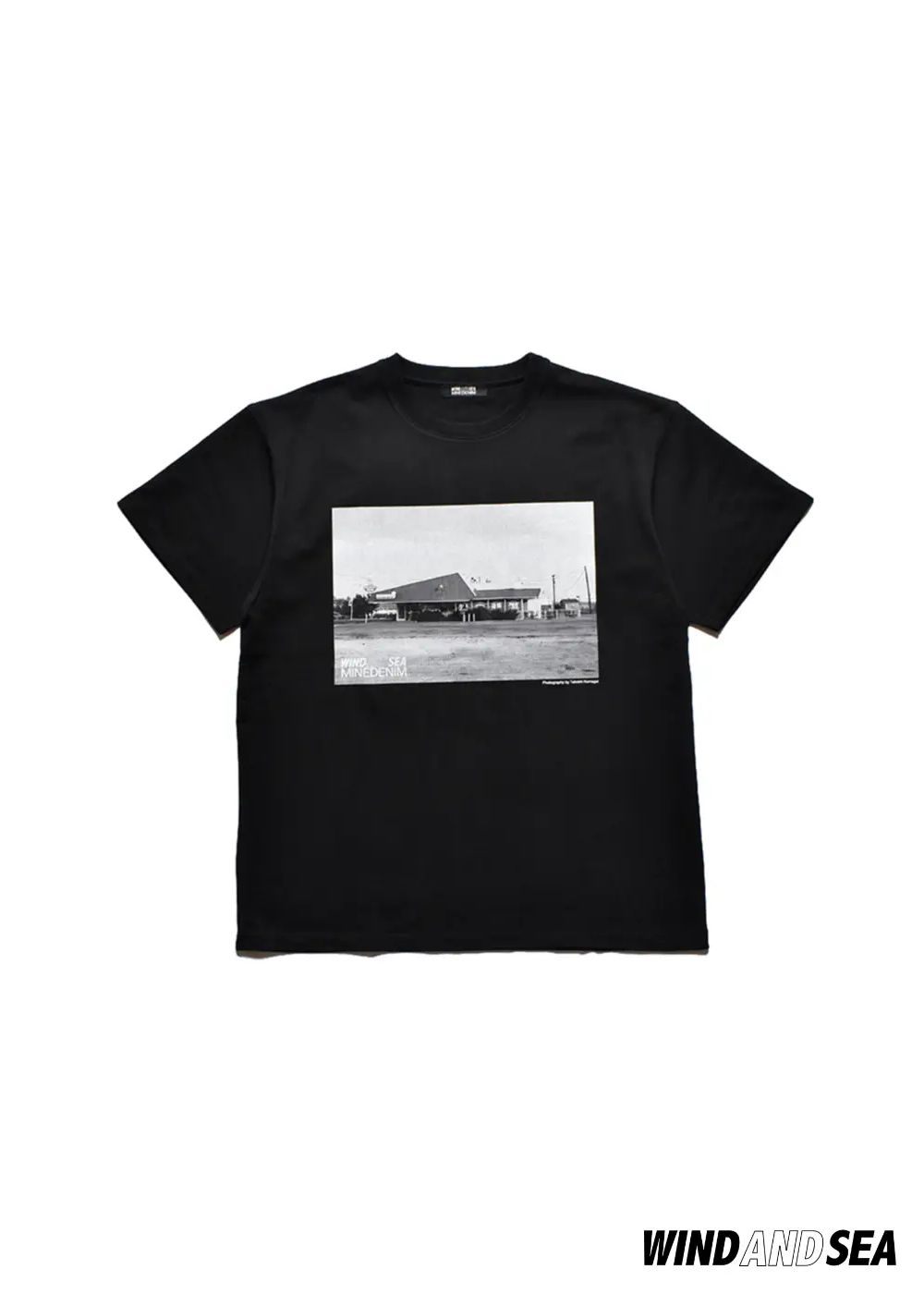 ×WDS Photo S/S Tee (BLACK) / ウィンダンシー コラボ Tシャツ