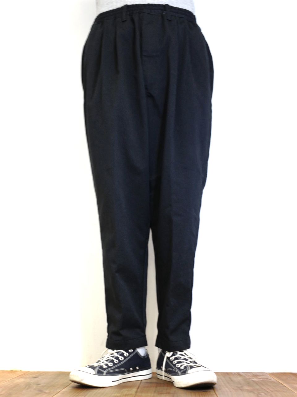 COOTIE PRODUCTIONS - T/C 2 Tuck Easy Ankle Pants (BLACK) / T/C ...