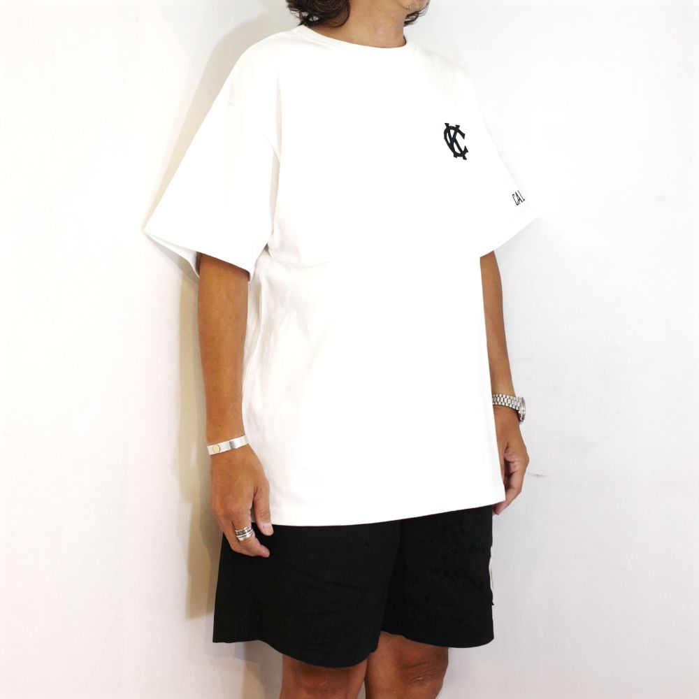 CALEE - × KEBOZ CLASSIC LOGO S/S TEE (WHITE) / ケボズ コラボ Tシャツ | LOOPHOLE