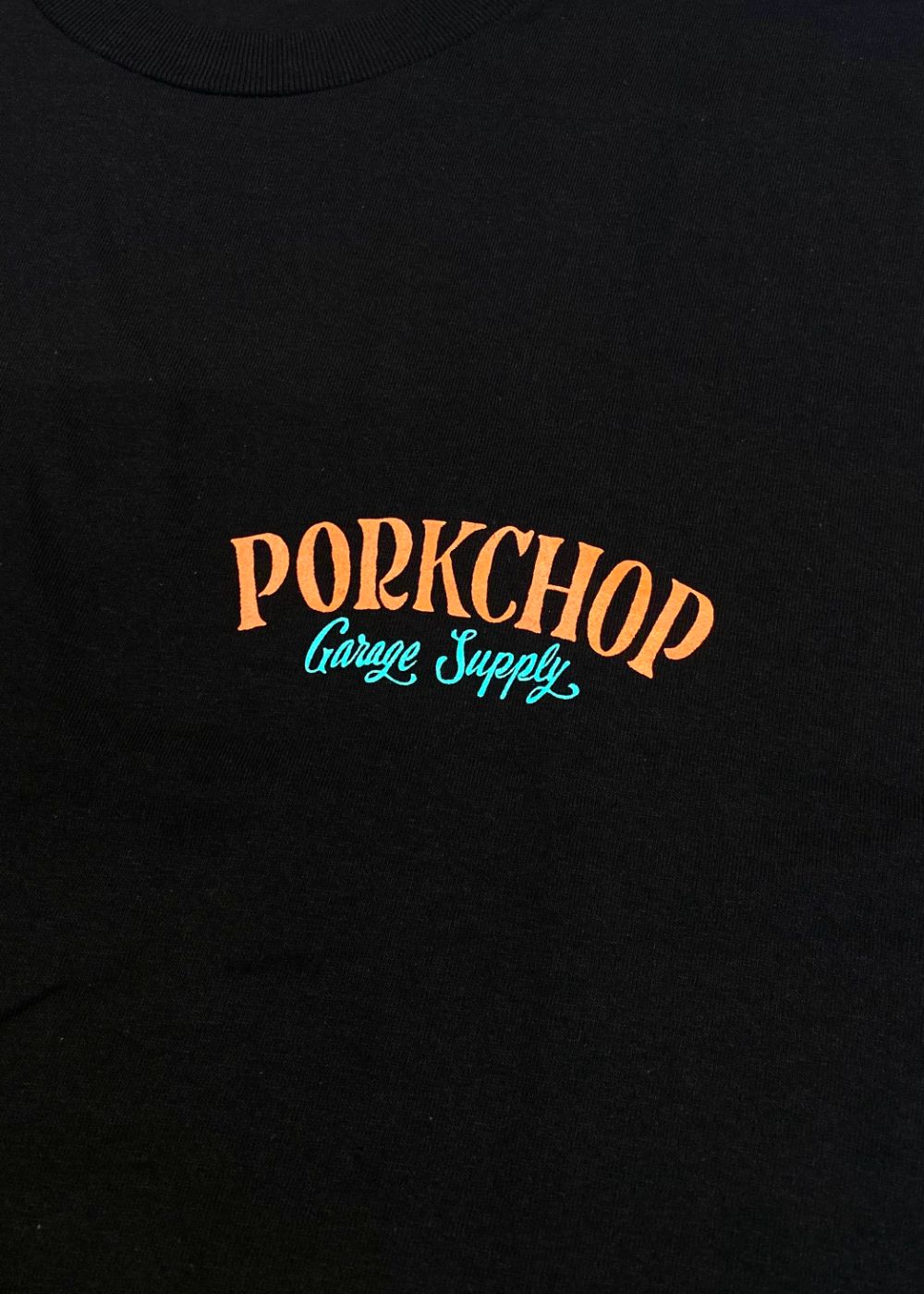 PORK BACK TEE (BLACK) / ポークバック ロゴ Tシャツ