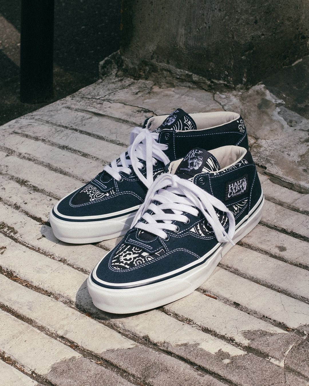 VANS OTW Ex. HALF CAB "HALF CAB" (NAVY) / ×ヴァンズ コラボ スニーカー (ハーフキャブ)