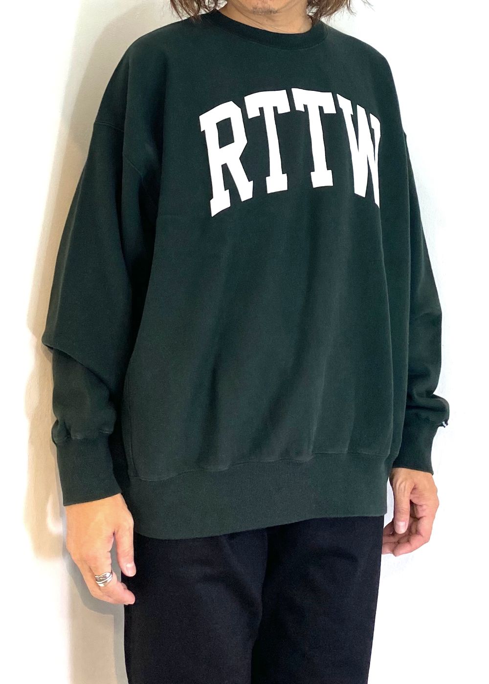 R9 RTTW SWEATER (D.GREEN) / オリジナル クルーネック スウェット