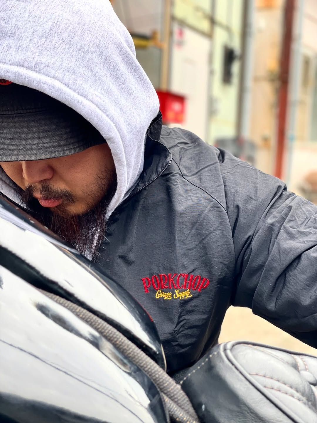 PORK BACK NYLON JKT (BLACK) / ポークバック ナイロン トラック ジャケット