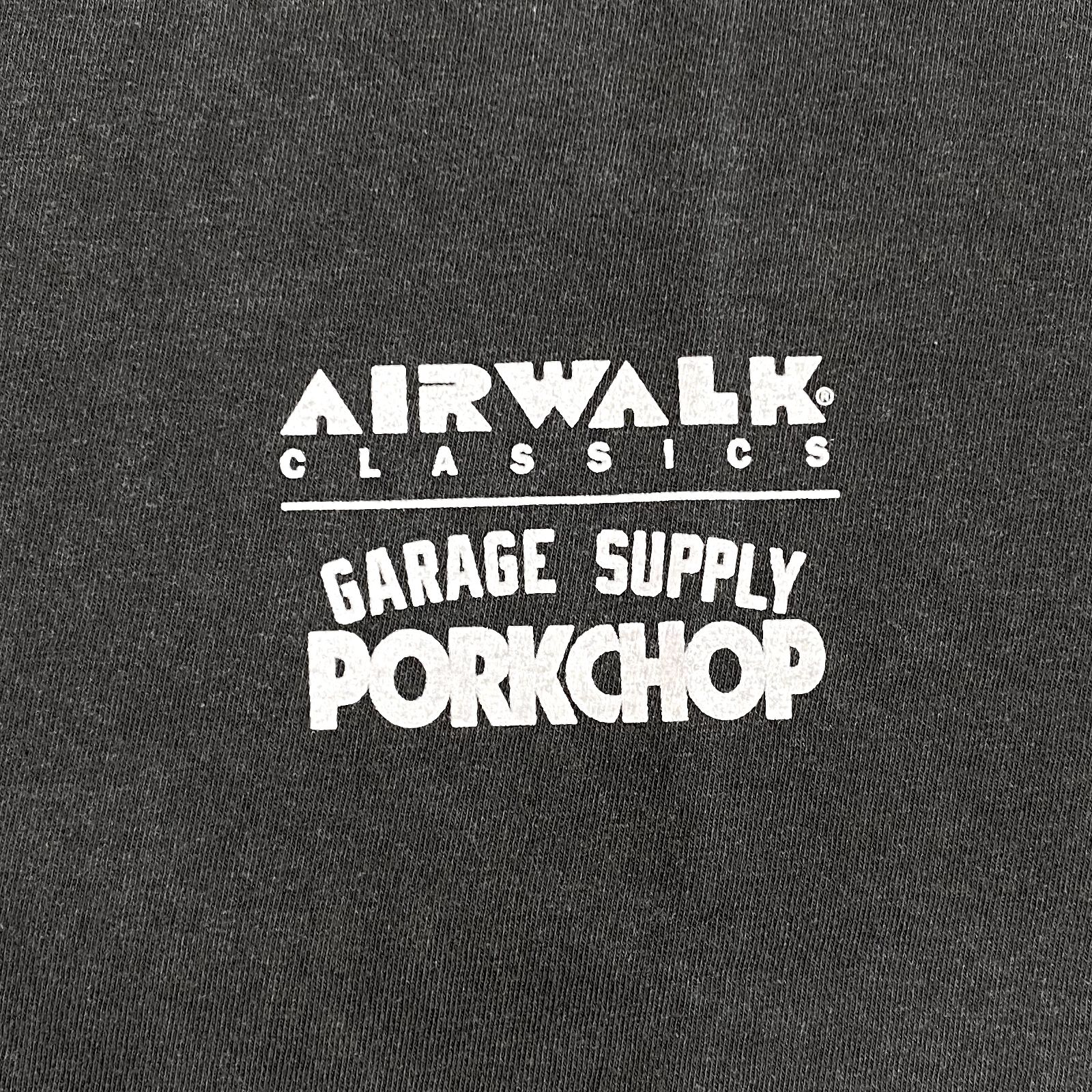 【ラスト1点】AP OLLIEMAN TEE (ASH BLACK) / ×AIRWALK コラボ Tシャツ