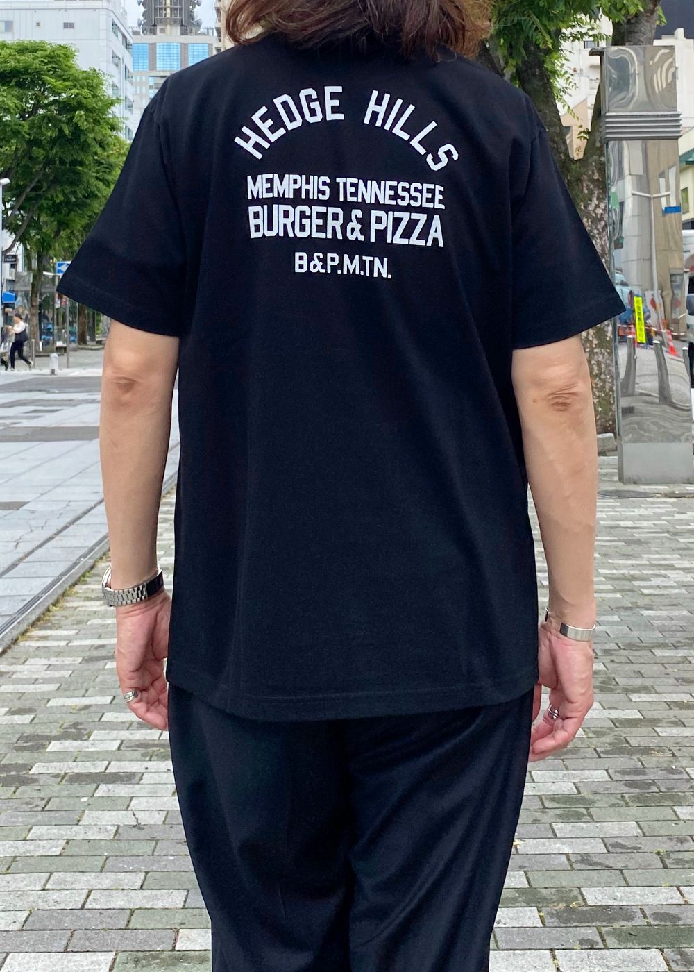 Hedge Hills Burger Shop T-SH (BLK) / オリジナル プリント ポケット Tシャツ