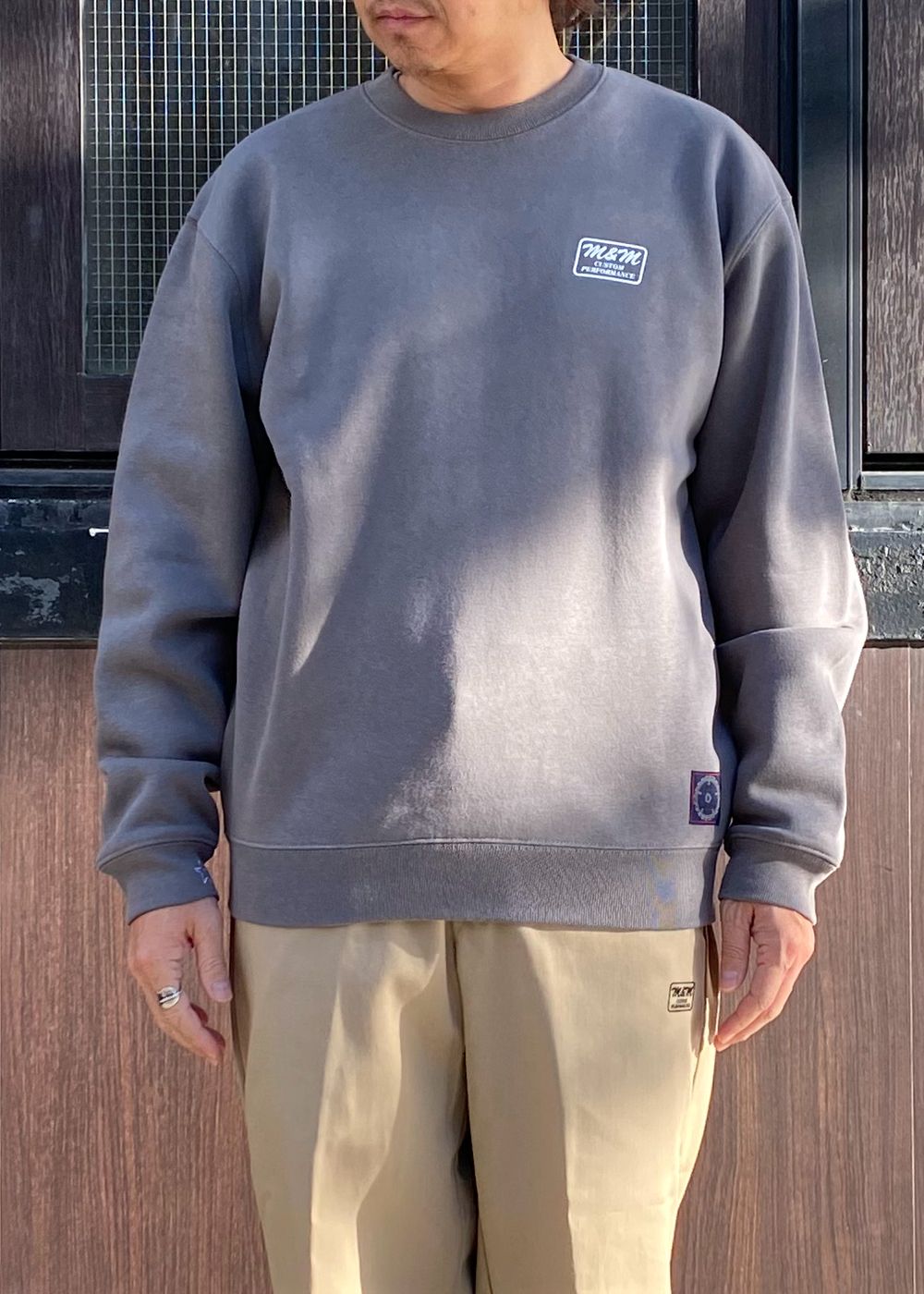 【ラスト1点】Add Crewneck Sweat (CHARCOAL) / プリント クルーネックスウェット