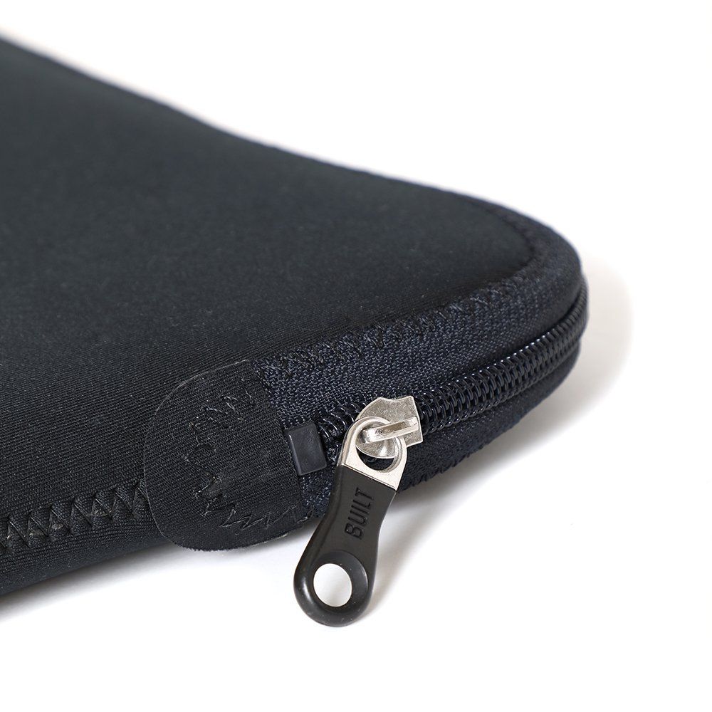 ×BUILT NEOPRENE PC CASE (BLACK) / ×ビルト PC ケース