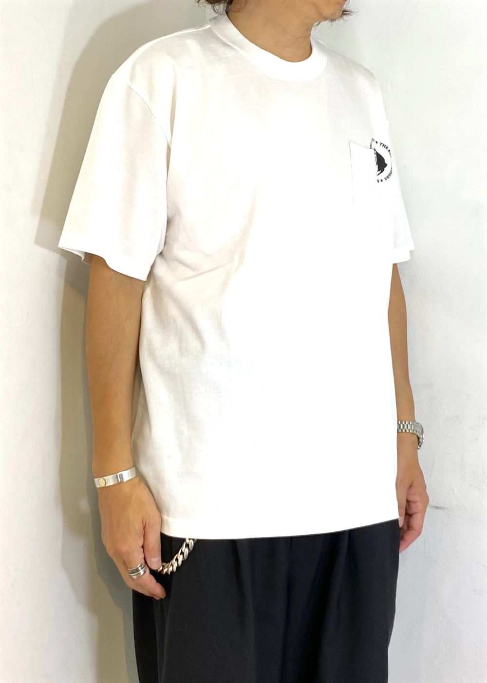 RATS - CIRCLE POCKET TEE BACK PRINT (WHITE) / サークルロゴ