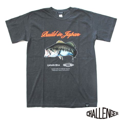 × CHALLENGER BUILT IN JP TEE (SMOKE BLACK) / チャレンジャー コラボT