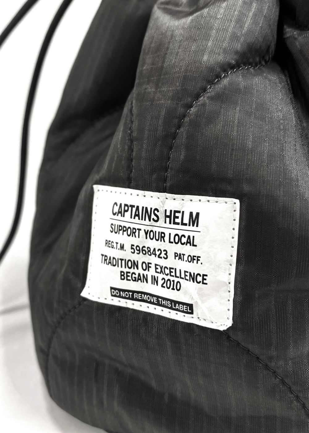 QUILTING KINCHAKU (GRAY) / キルティング 巾着ポーチ