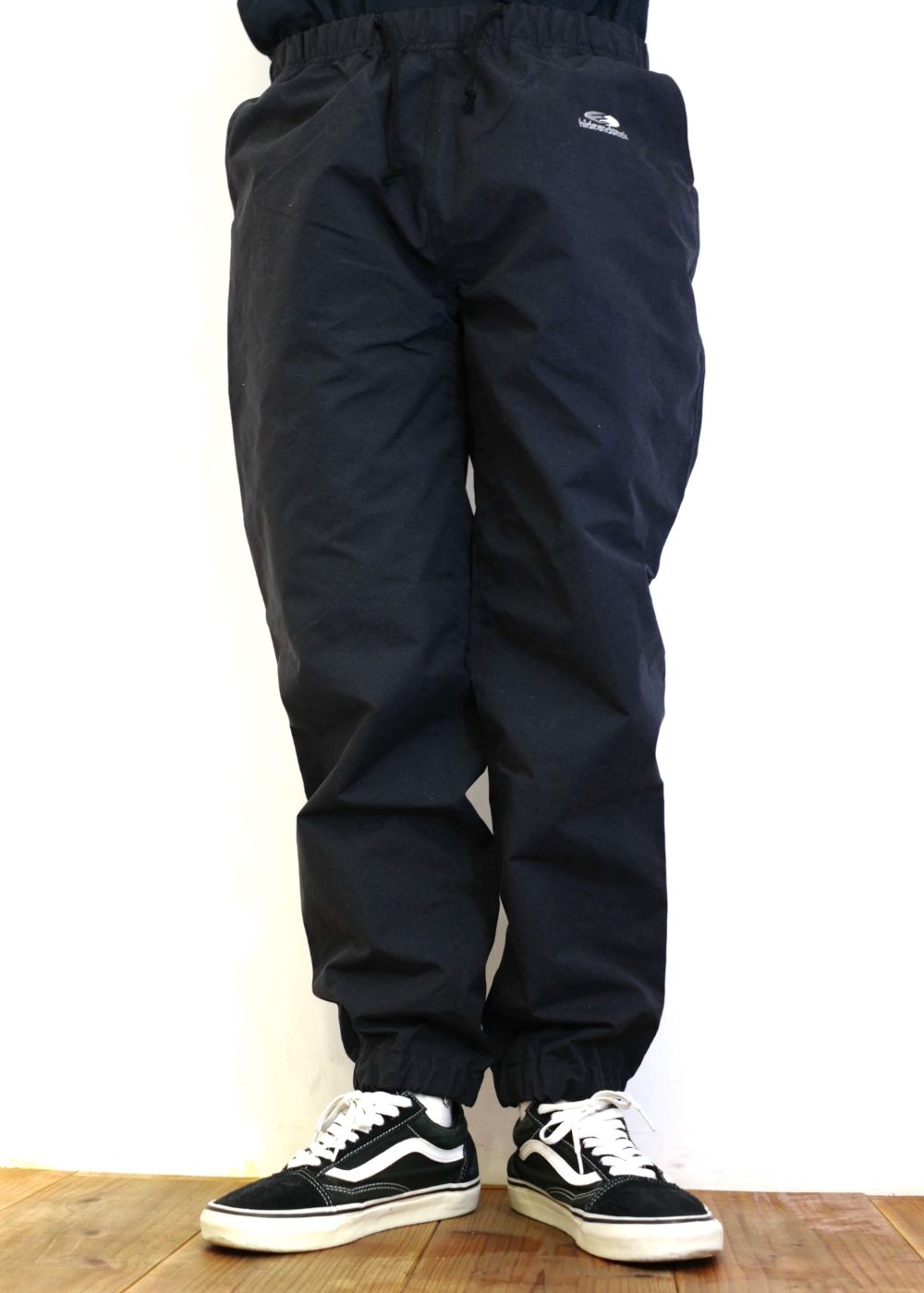 HIDE AND SEEK Nylon Track Pant(23ss)
