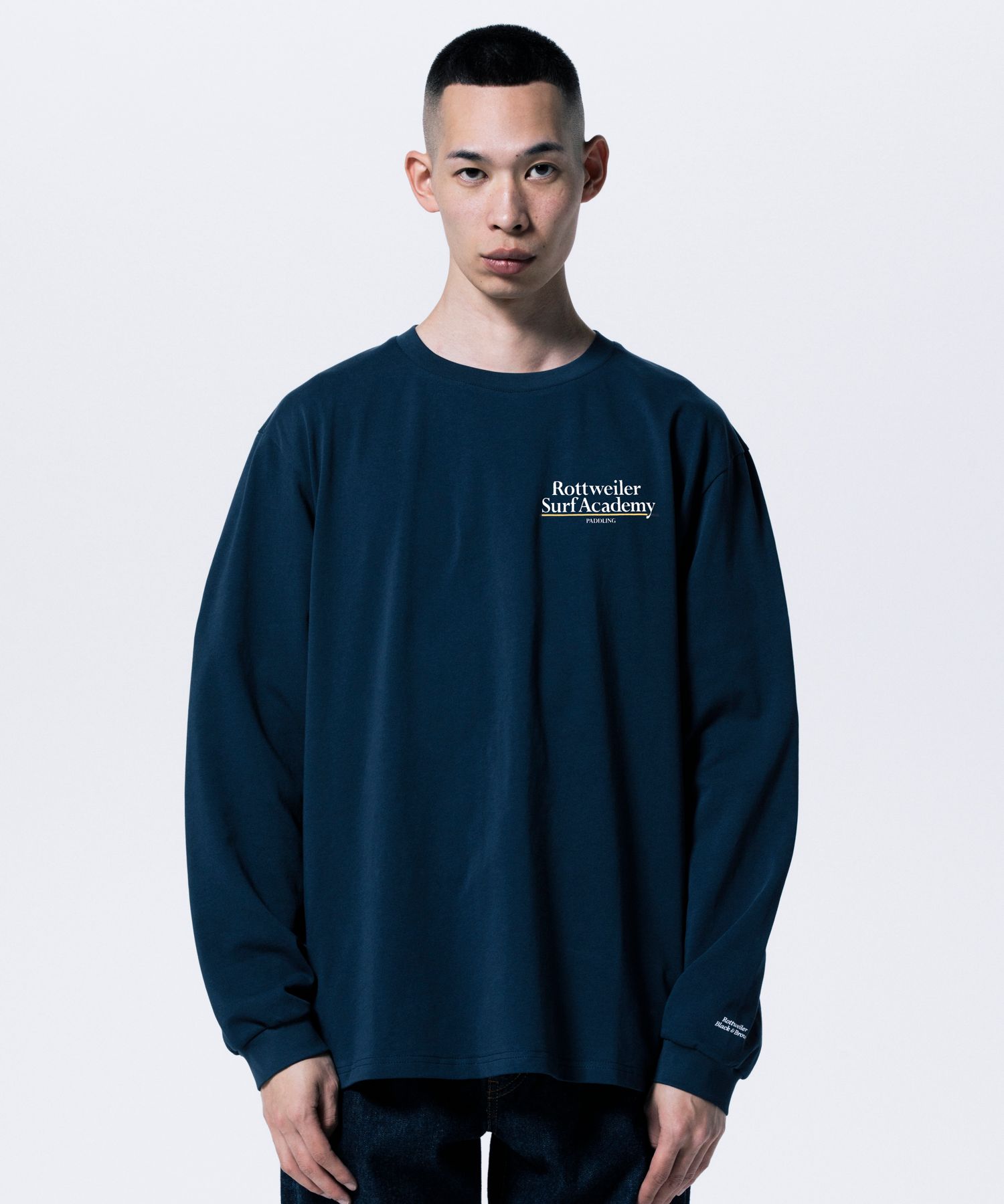 R9 SURF ACADEMY LS TEE (NAVY) /  オリジナル ロゴプリント ロングスリーブ Tシャツ