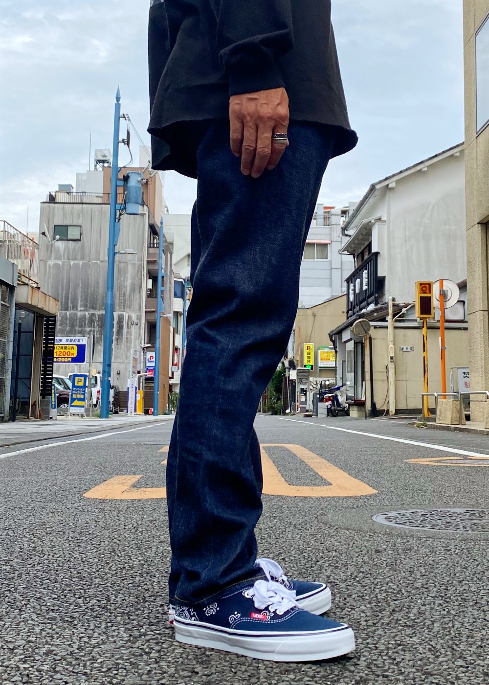 R9 05 DENIM PANTS (INDIGO) / テーパード デニム パンツ